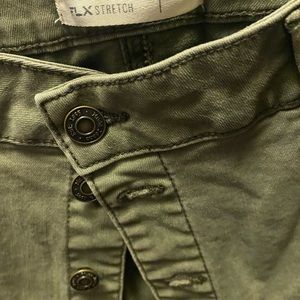 Mudd Brand Stretch Flex Skirt Size 9